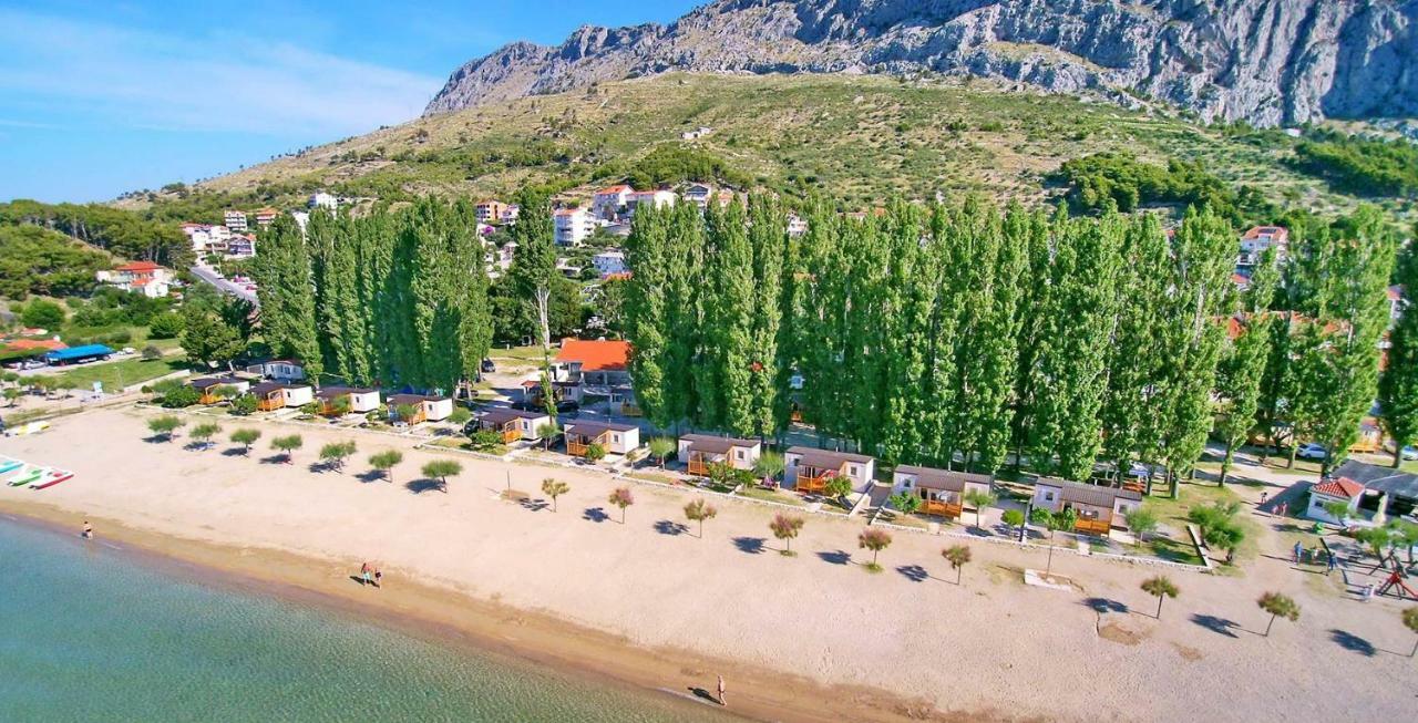 Modern New Flat Next To River Cetina 오미스 외부 사진